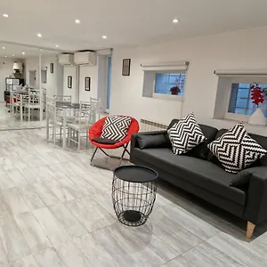 50 M2 Dans Une Maison Privative Avec Terrasse Et Jardin Privée Appartement